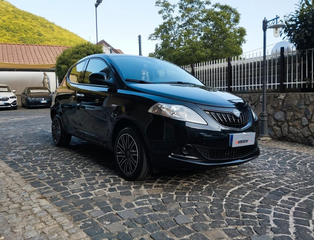 Lancia Ypsilon 1.0 FireFly 5 porte S&S Hybrid !!!