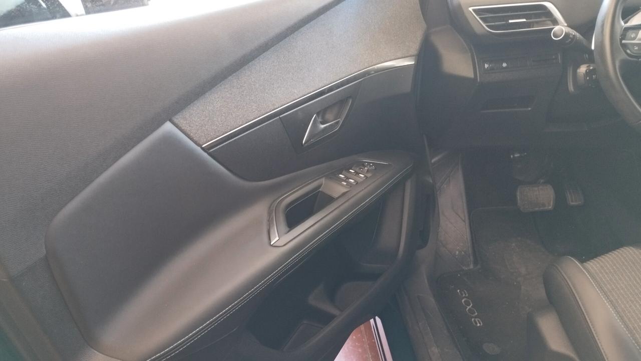 Peugeot 3008 BlueHDi 130 S&S EAT8 GT