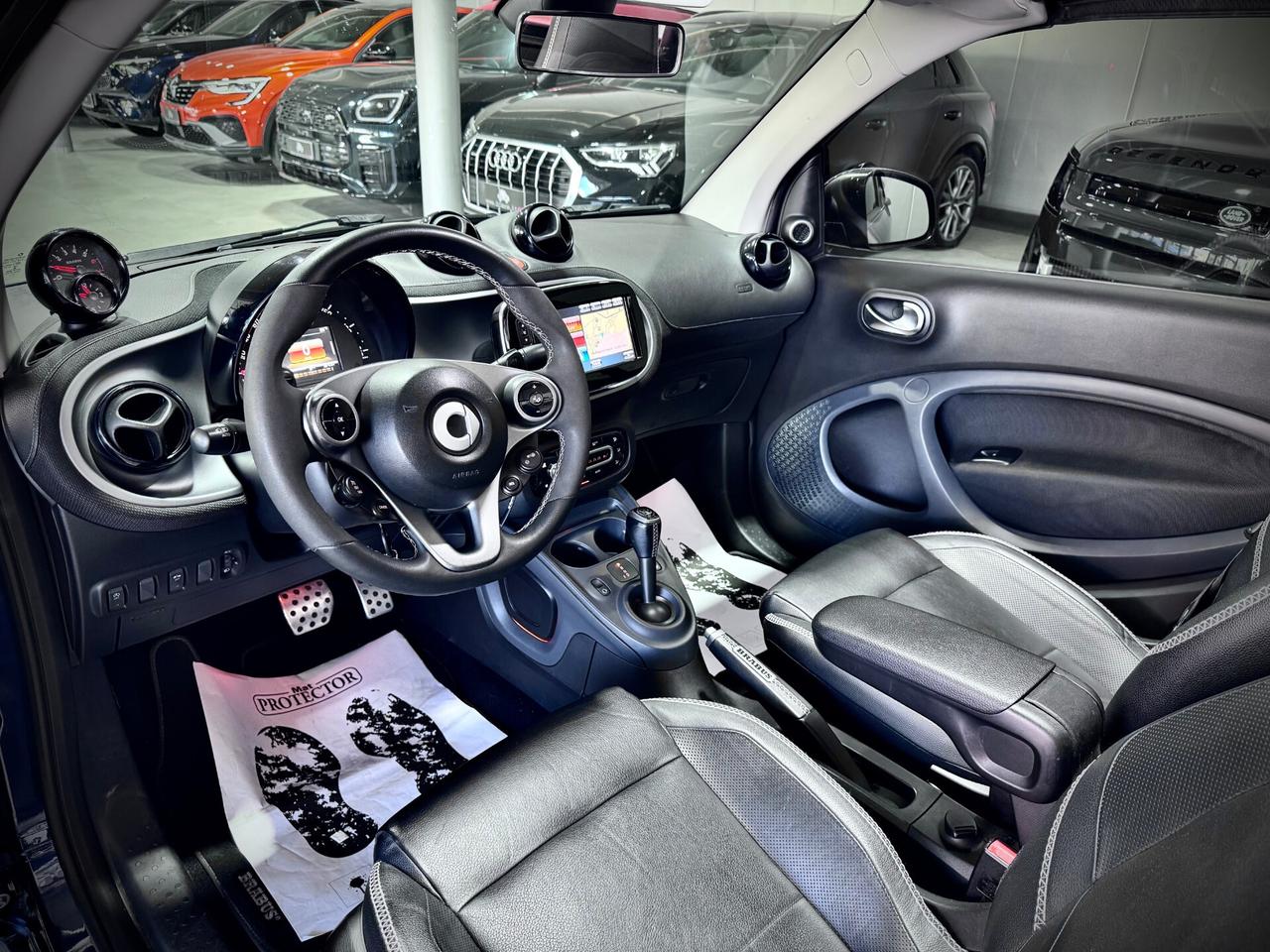 Smart Fortwo Cabrio 0.9 109CV Brabus