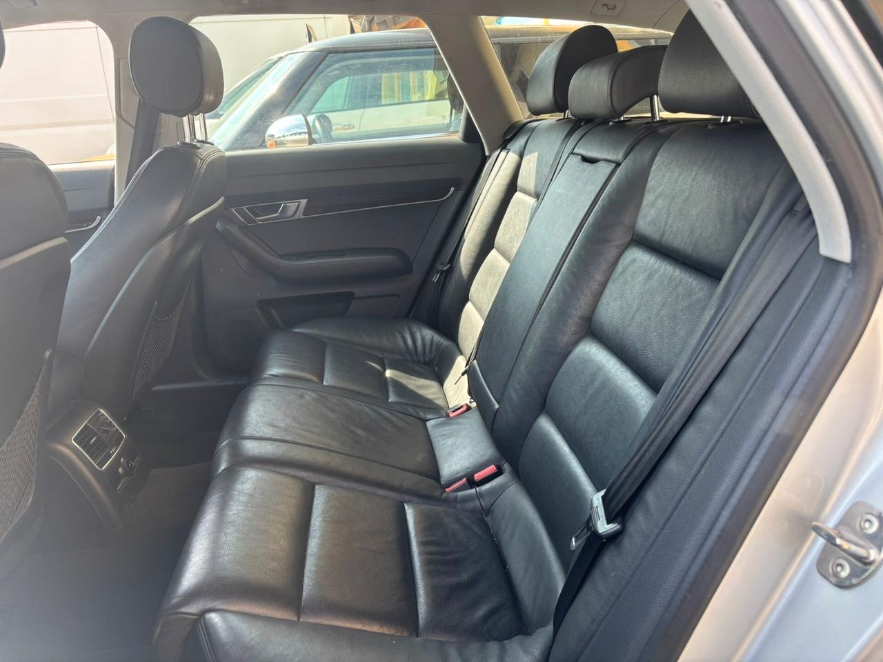 Audi A6 Avant 2008 - 3.0 232 cv Automatic 286.290 KM