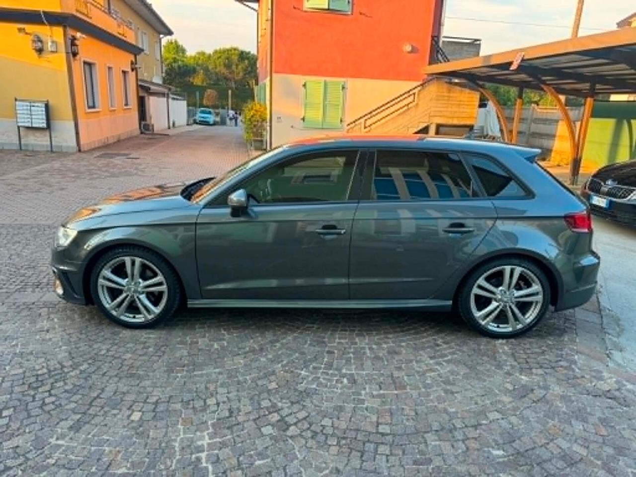 Audi A3 2.0 TDI 184 CV quattro Stronic Sline