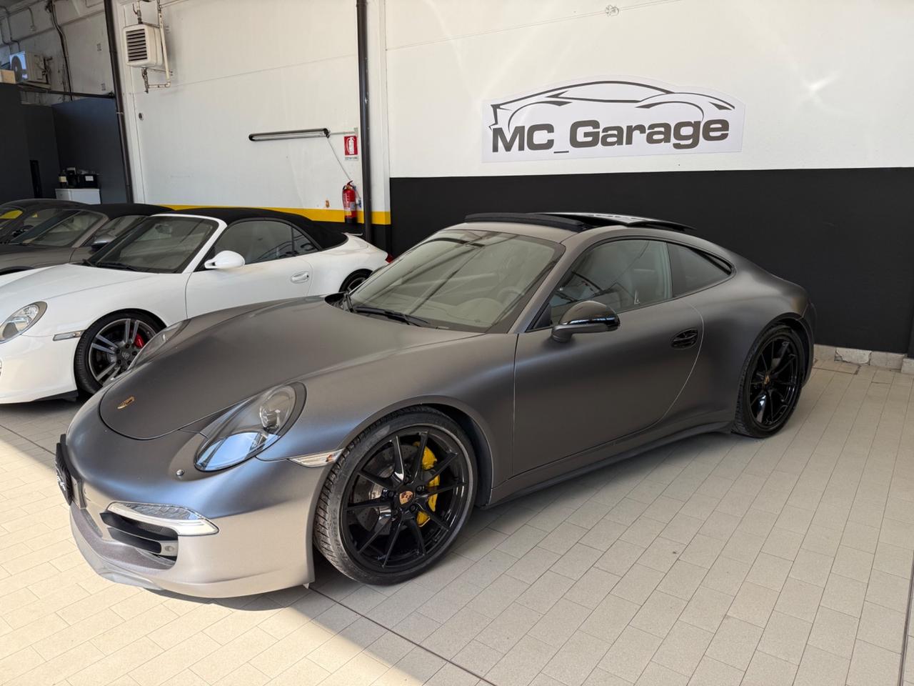 Porsche 911 3.8 Carrera 4S Coupé