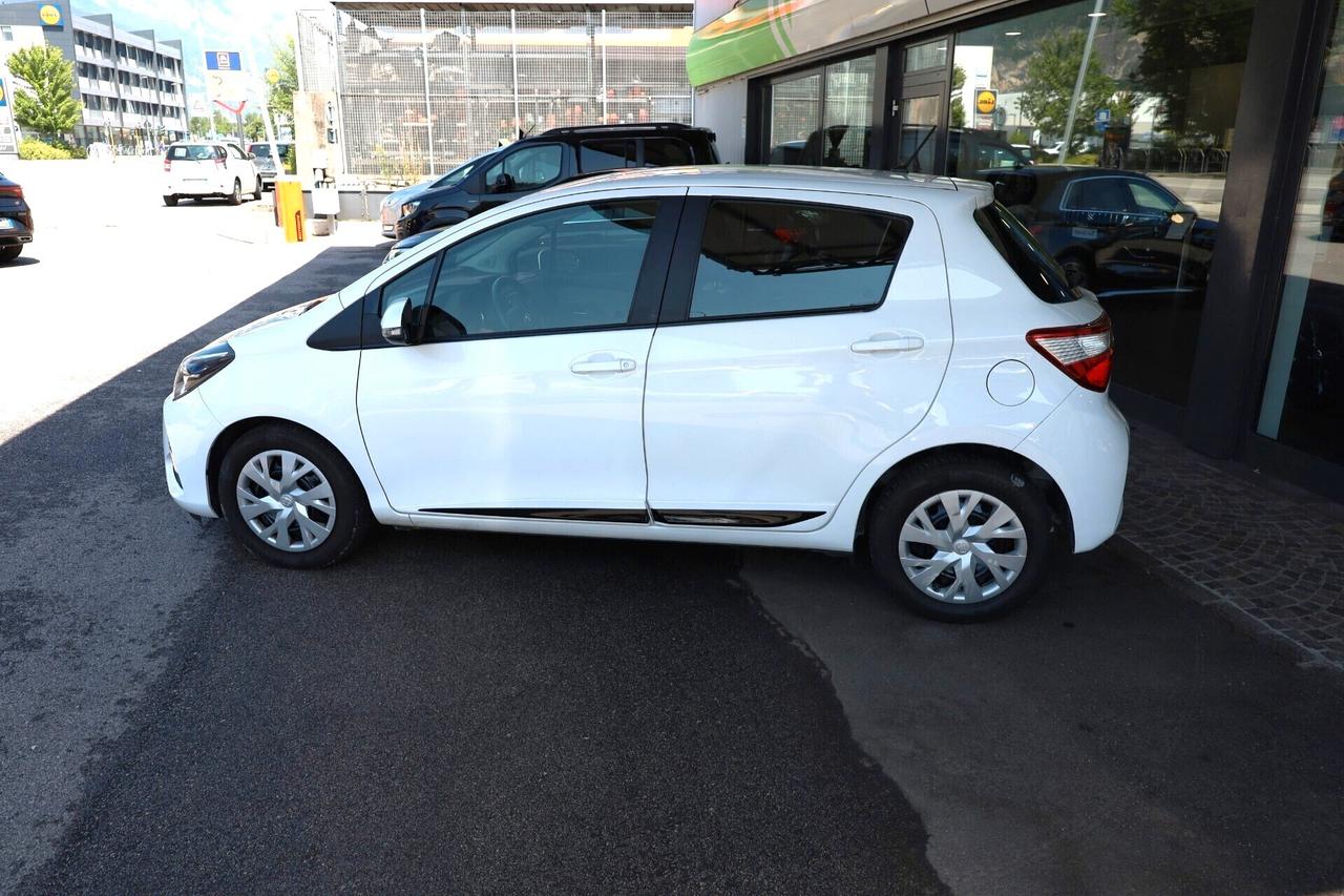 TOYOTA YARIS 1.0 5 PORTE ACTIVE neopatentati
