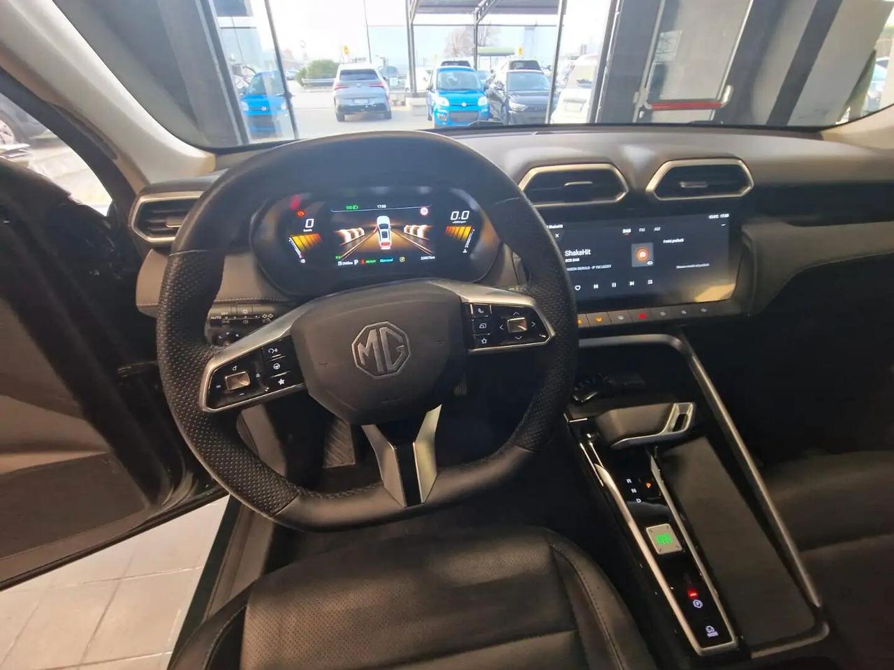 MG ZS (2024-->) ZS 1.5 Hybrid+ Luxury