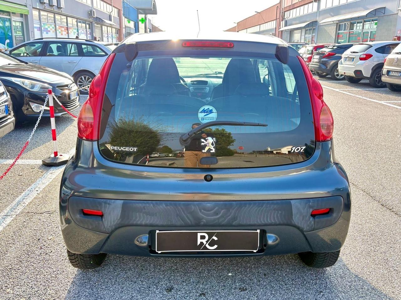 Peugeot 107 1.0 Neopatentati