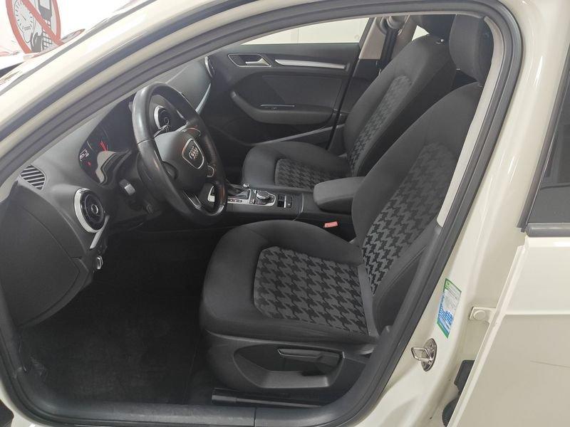 Audi A3 1.6 TDI S tronic Business SB