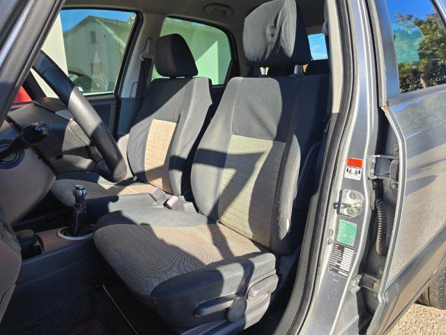 FIAT Sedici 1.6 16V 4x4 Dynamic Clima Autom C.L 16" Radio CD