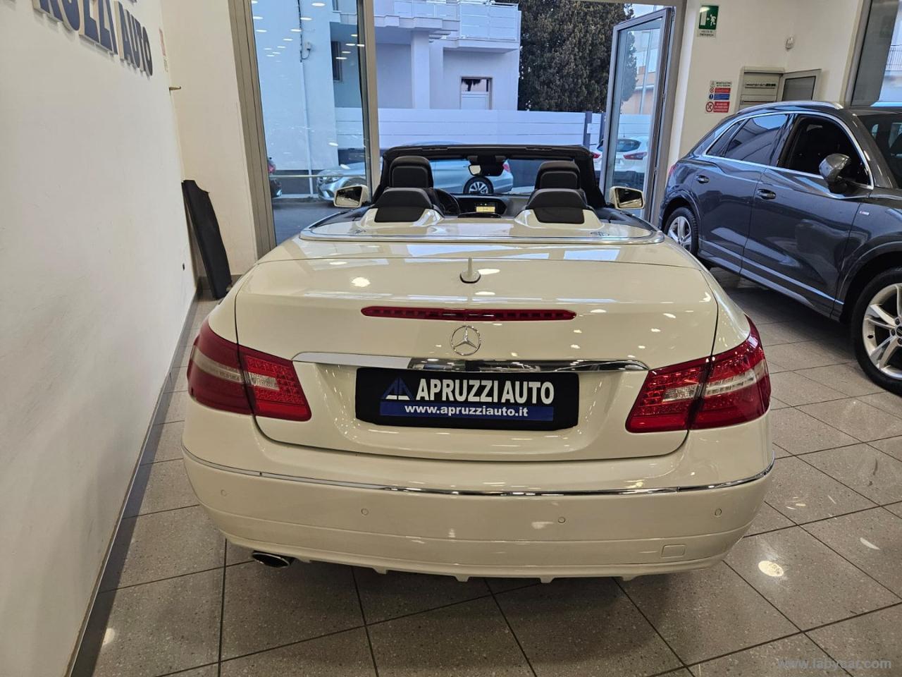 MERCEDES-BENZ E 220 CDI Cabrio BlueEFF. Avantgarde