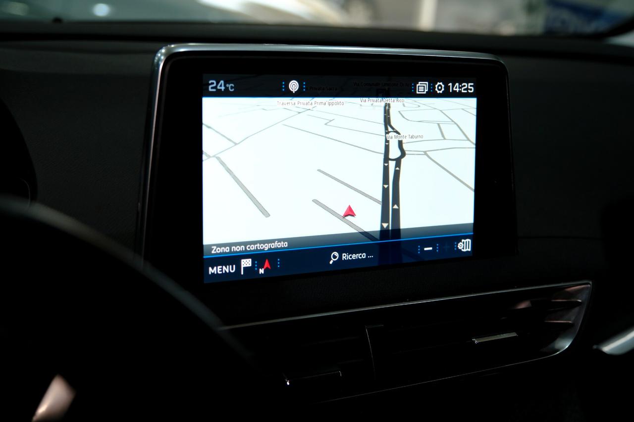 Peugeot 3008 ALLURE 1200T 130cv COCKPIT/LED/NAV