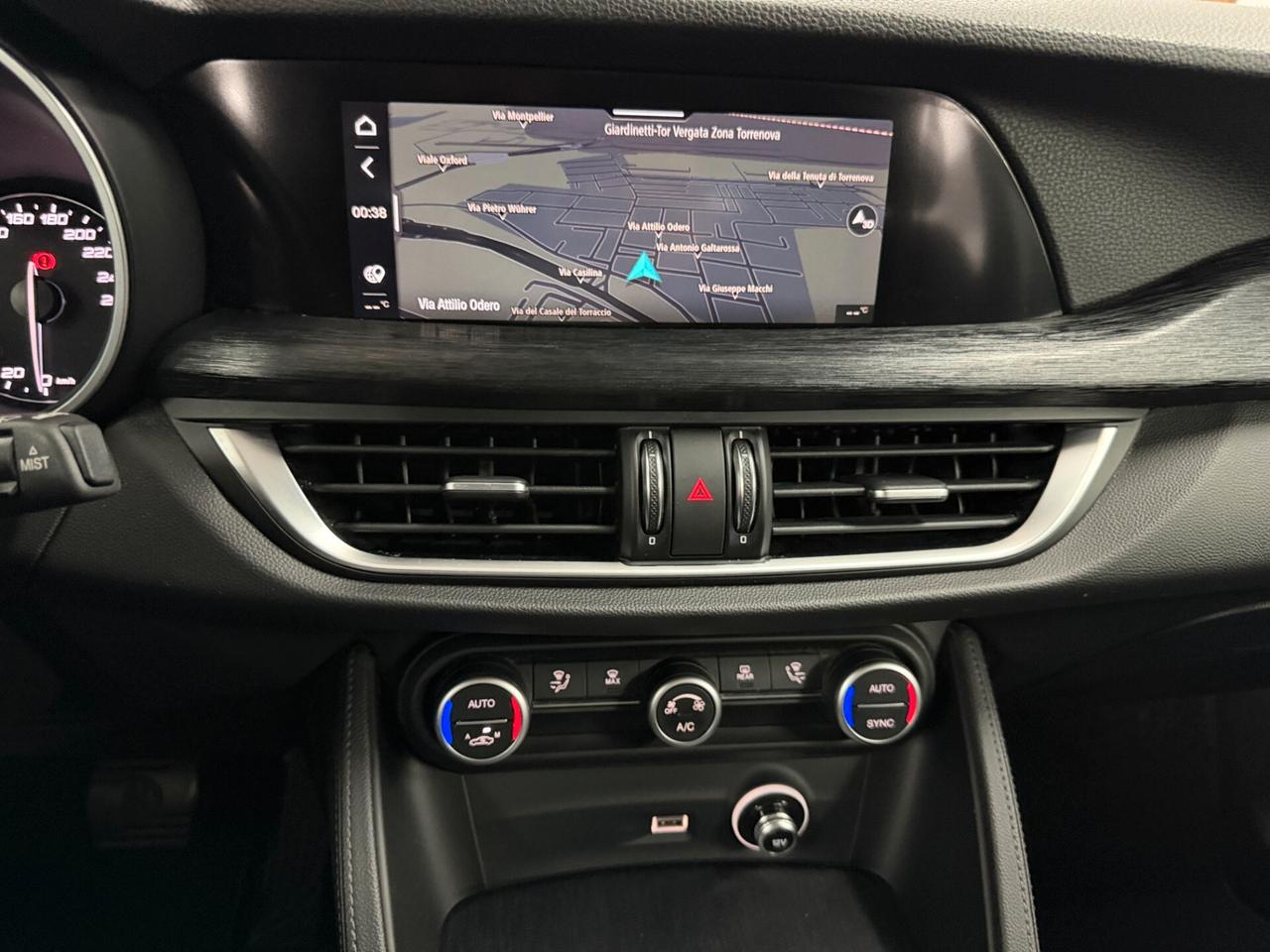 Alfa Romeo Stelvio 2.2 TD 190 CV BUSINESS AT8 Q4 MODELLO NUOVO TAGLIANDATA