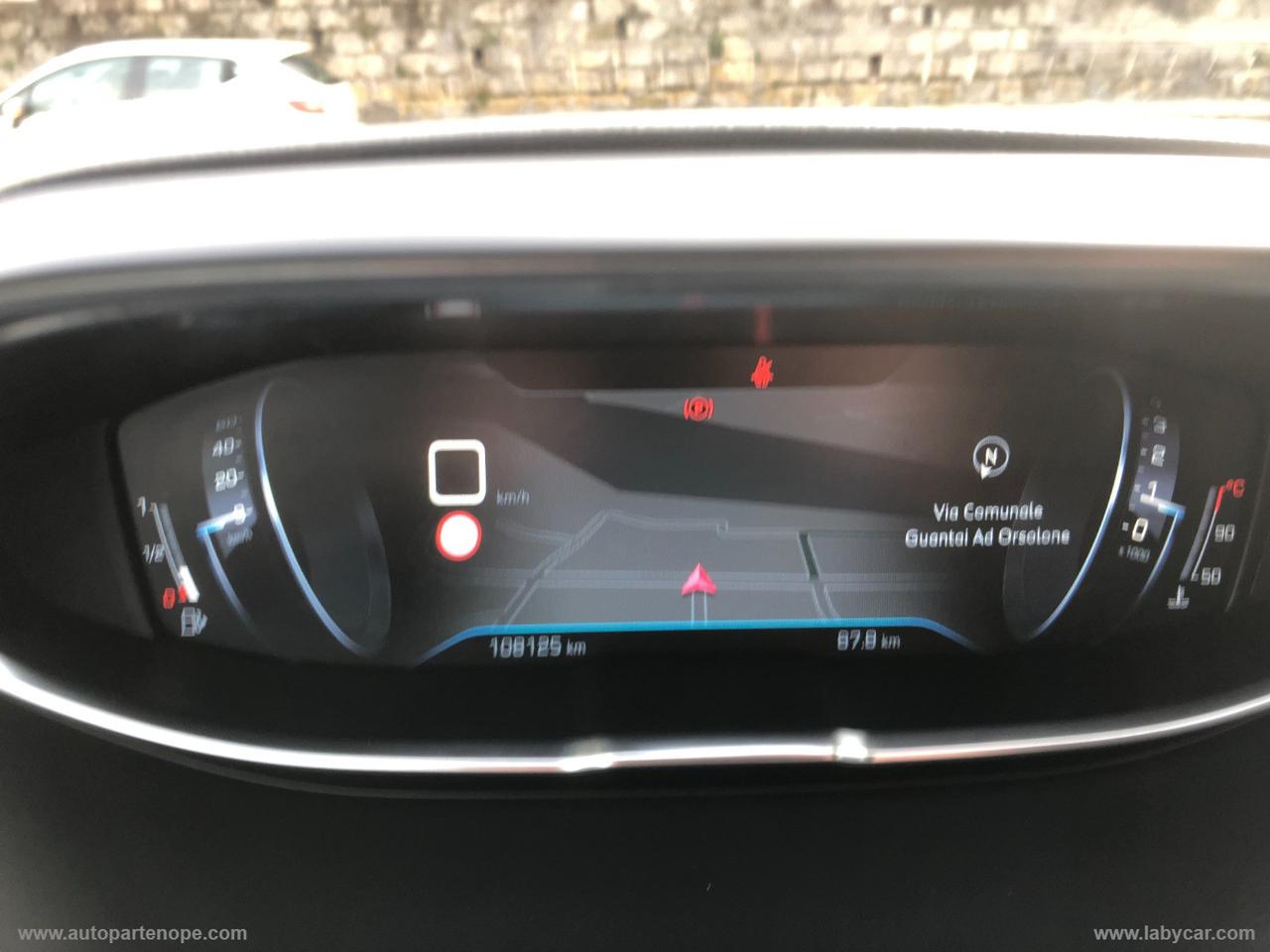 PEUGEOT 3008 BlueHDi 130 S&S Business