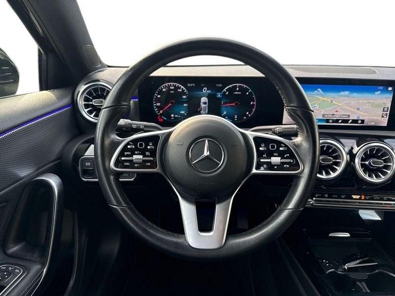 Mercedes-Benz Classe A A 180 d Sport Night edition auto