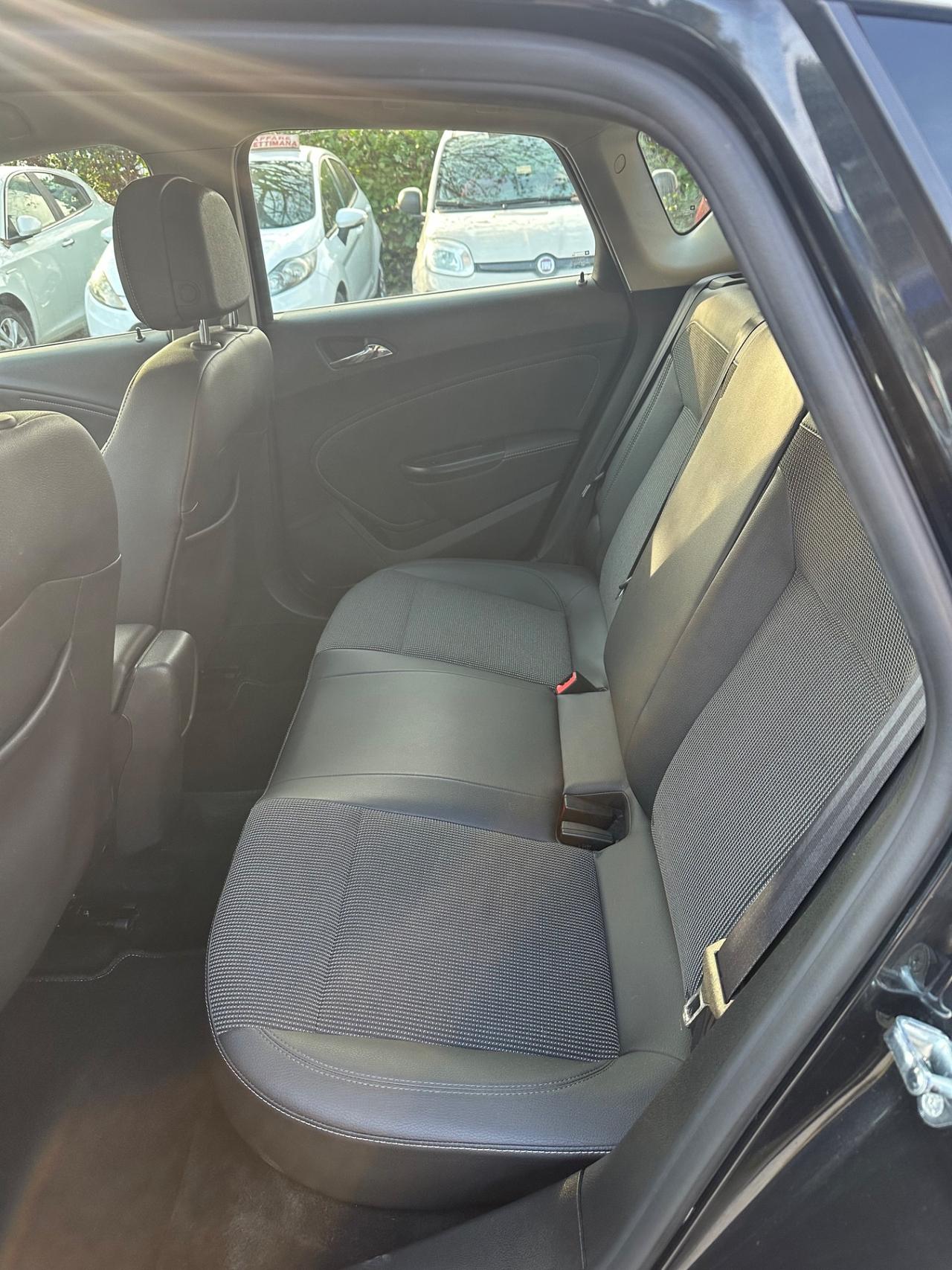 Opel Astra 1.4 100CV 5 porte Cosmo