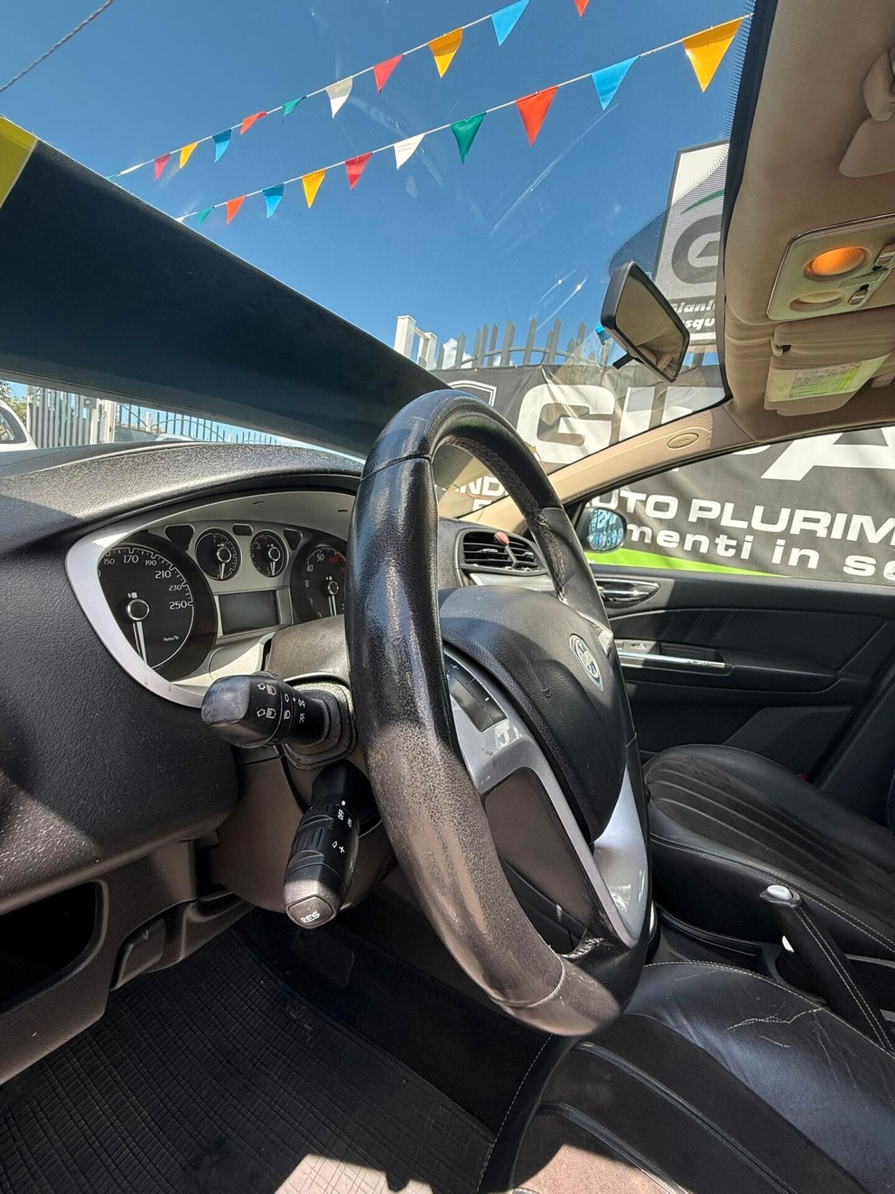 Lancia Delta 1.4 T-Jet 120 CV Platino Ecochic GPL