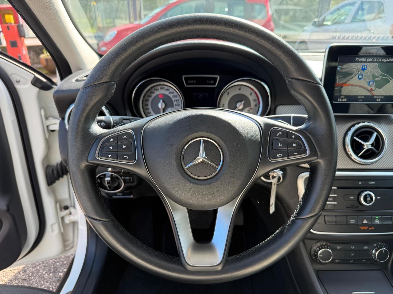 Mercedes-benz GLA 180 d Automatic Business