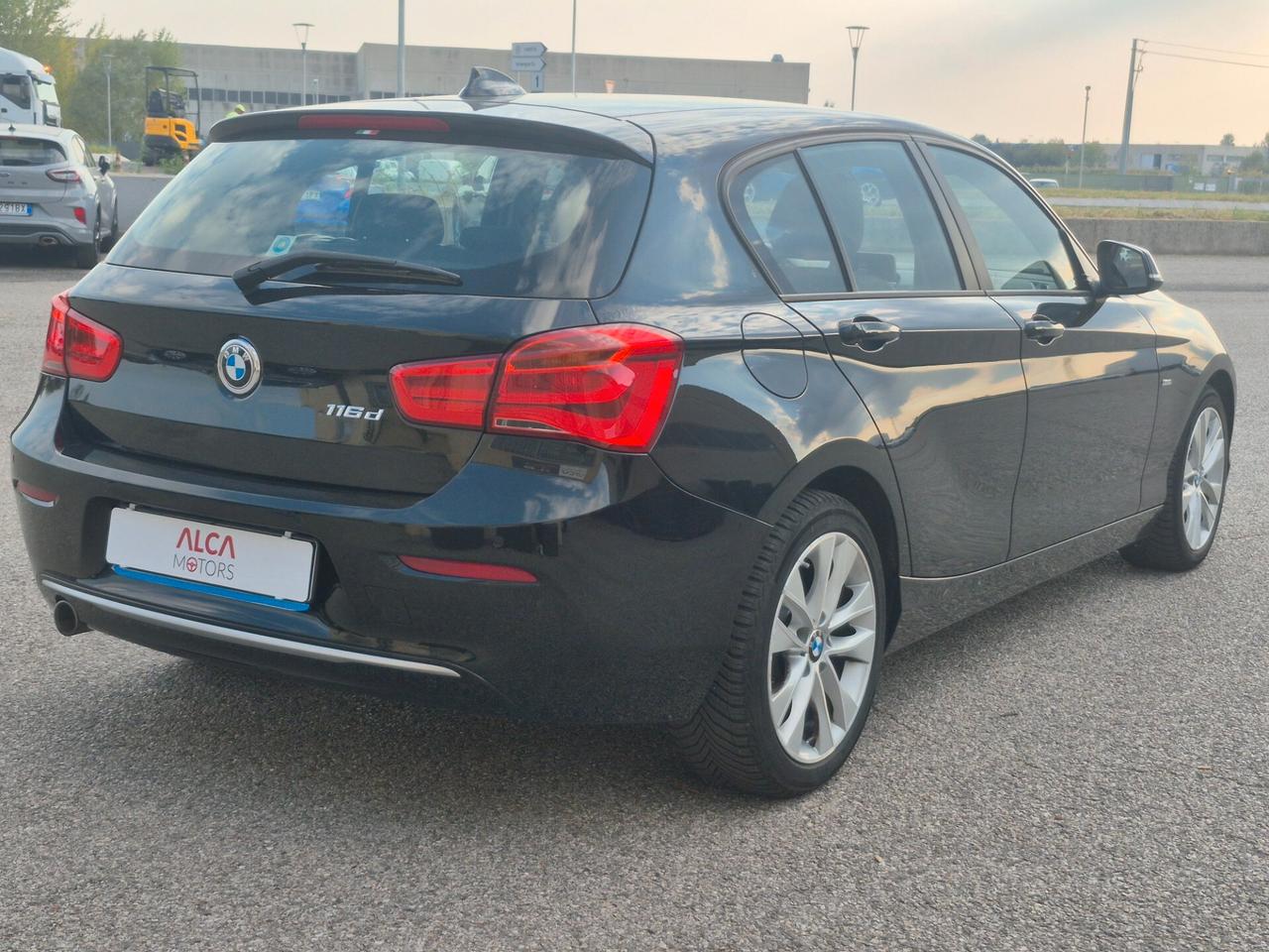 Bmw 116 116d 5p. Efficient Dynamics Urban