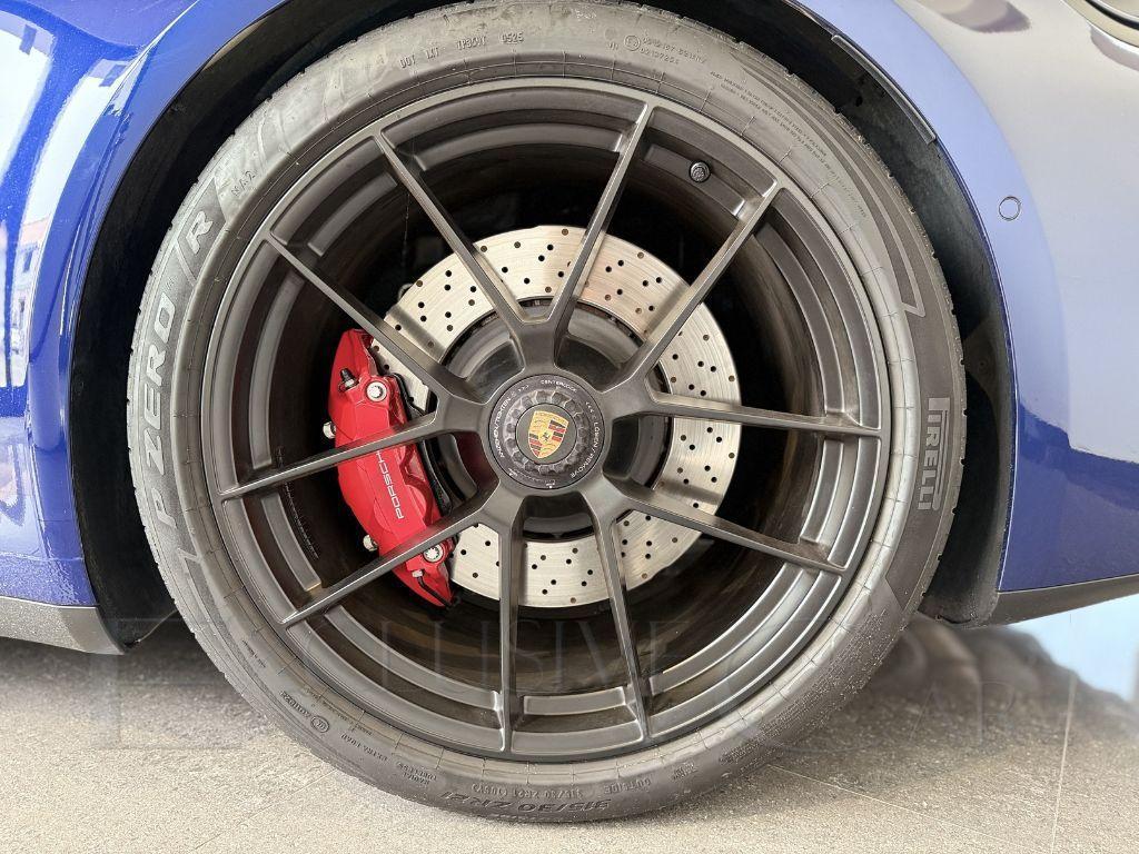 PORSCHE - 911 Cabrio - 911 Carrera 4 GTS Cabriolet