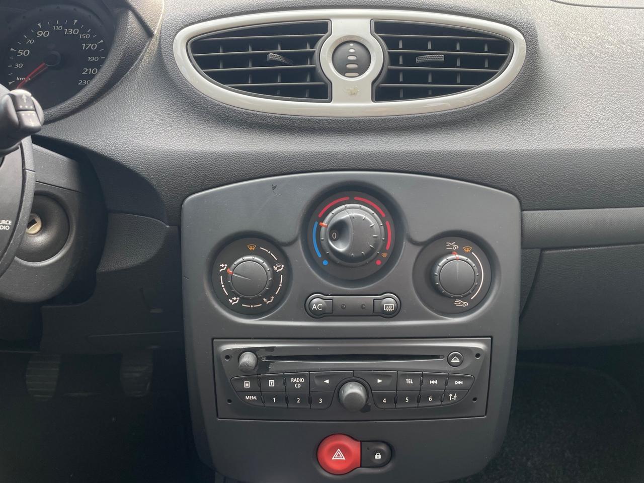 Renault Clio 1.2 16V 5 porte/1PROP/GARANZIA 12 MESI