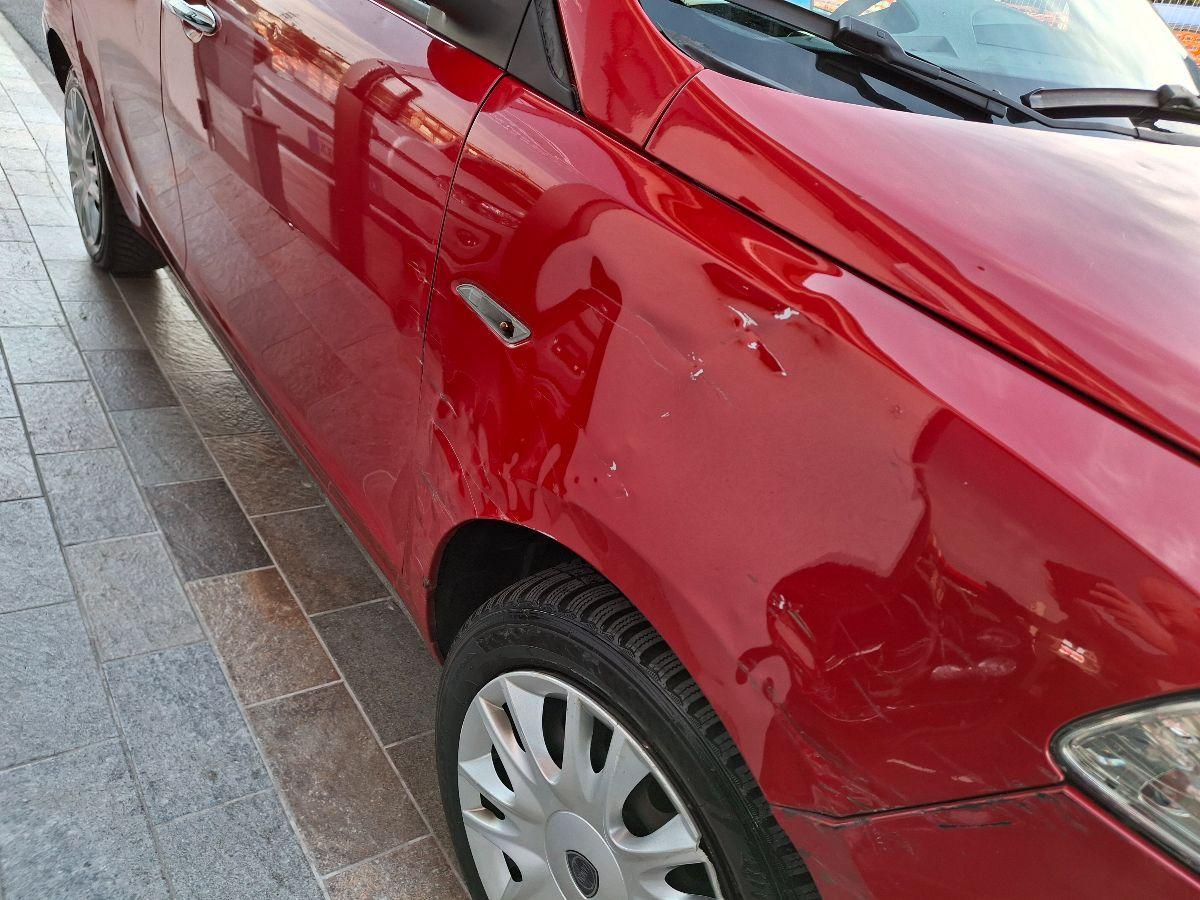 LANCIA - Ypsilon - 1.2 69 CV 5p. GPL Ecochic Silver