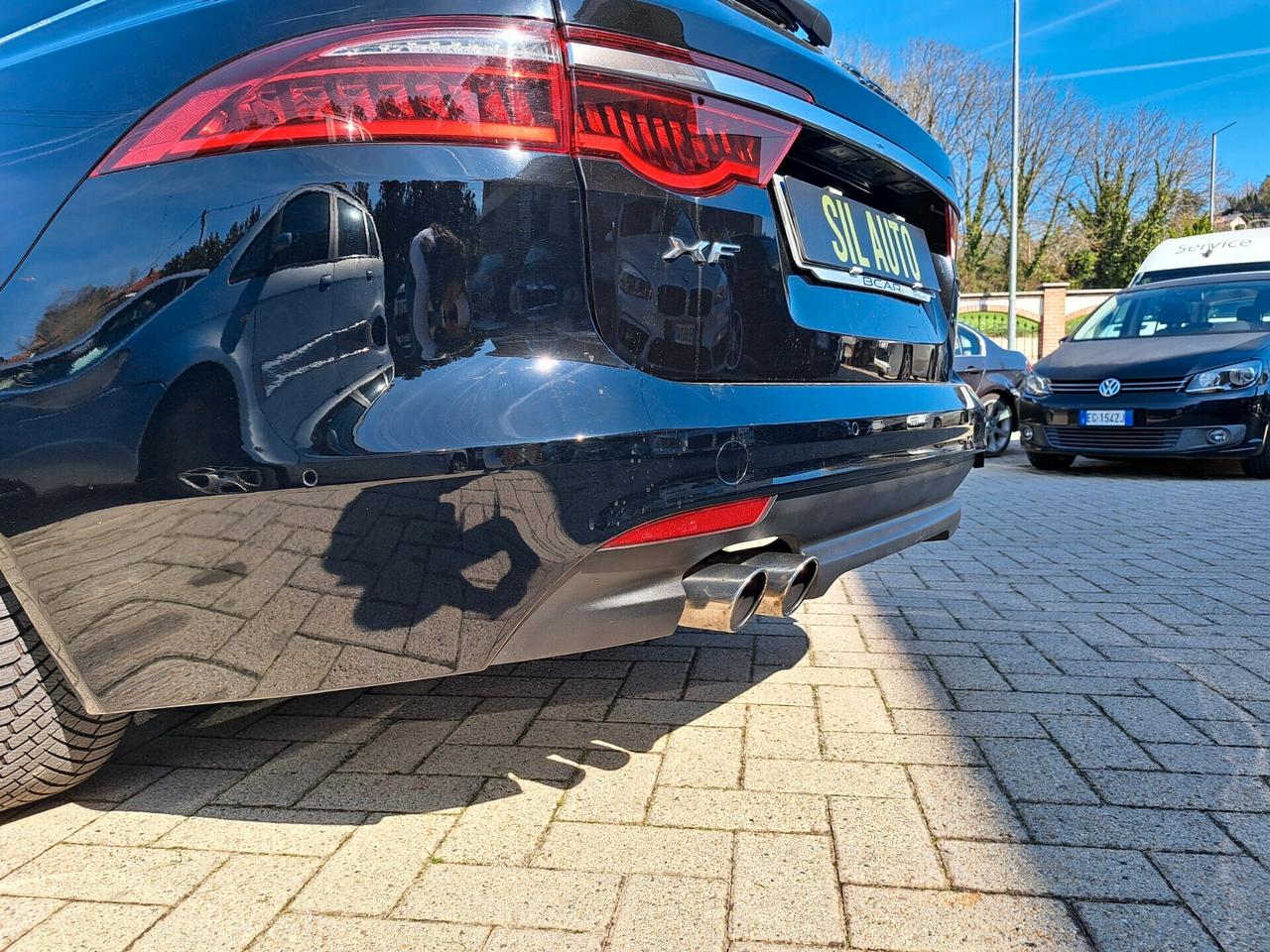 Jaguar XF 2.0 D 180 CV aut. R-Sport/FULL /FULL OPTIONAL