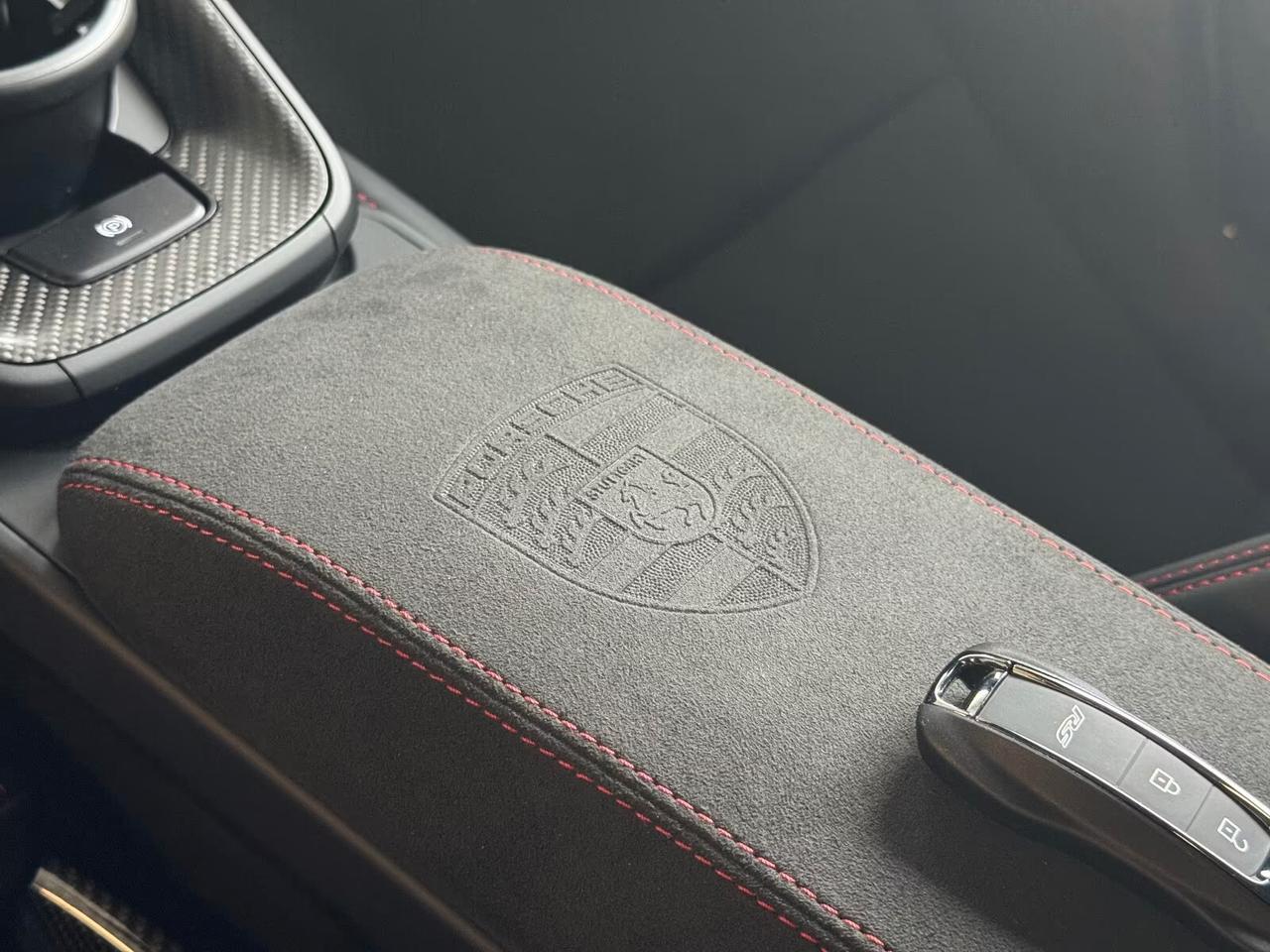 Porsche 911 GT3 RS Weissach
