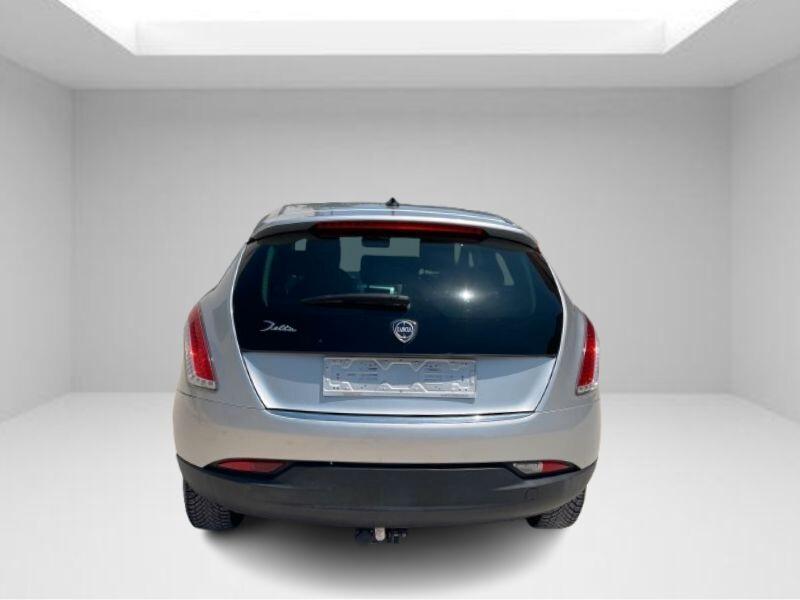 Lancia Delta 1.6 MJT DPF Oro
