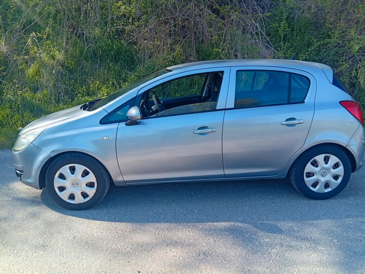 Opel Corsa 1.2 5 porte .105.000km