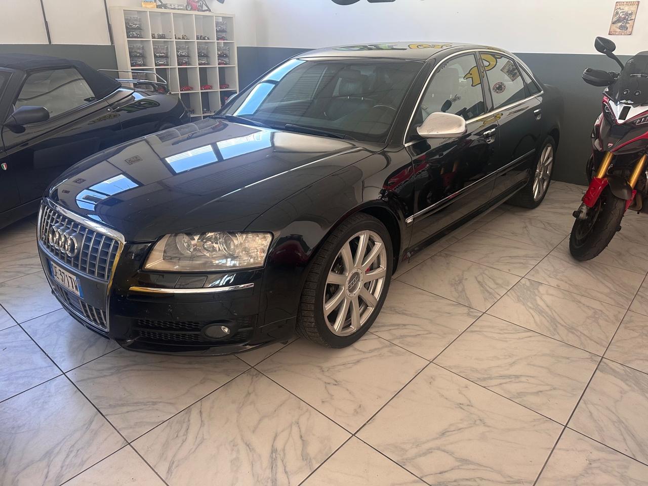 Audi A8 S8 5.2 V10 quattro tiptronic - Permute