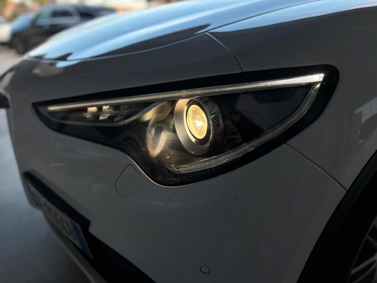 Alfa Romeo Stelvio 2.2 Turbodiesel 160 CV AT8 RWD Business