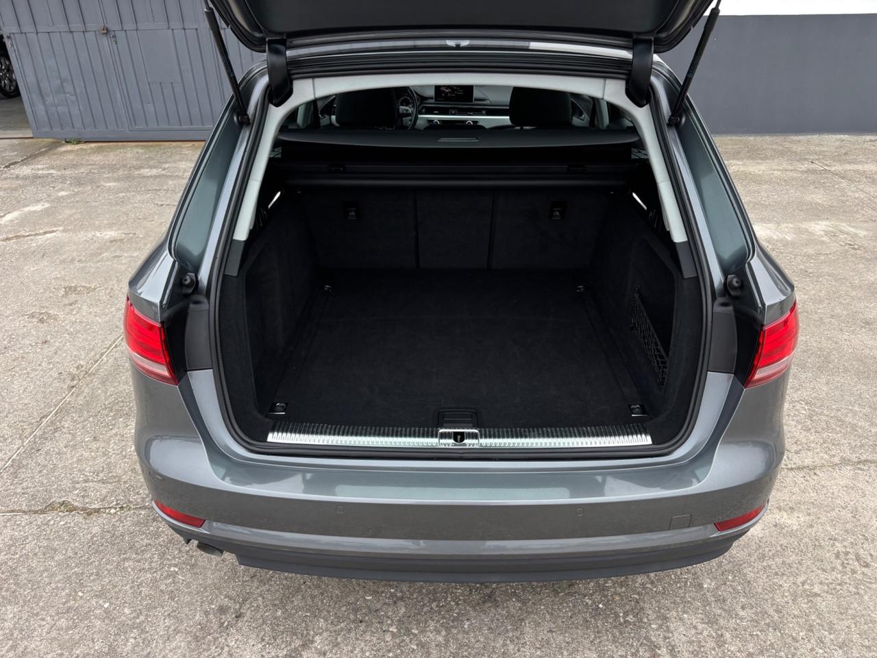 Audi A4 Avant 2.0 TDI 150 CV. Garanzia 12 mesi