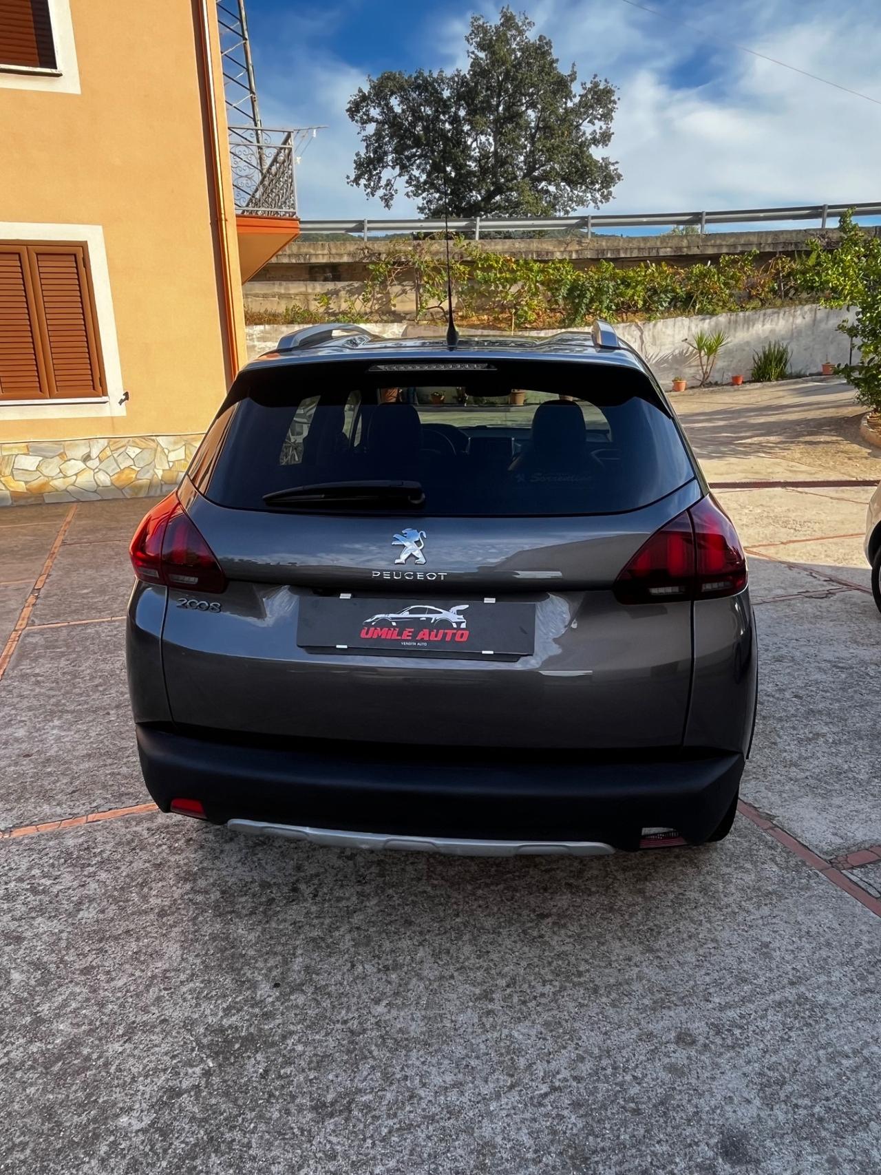 Peugeot 2008 BlueHDi 100 S&S Allure