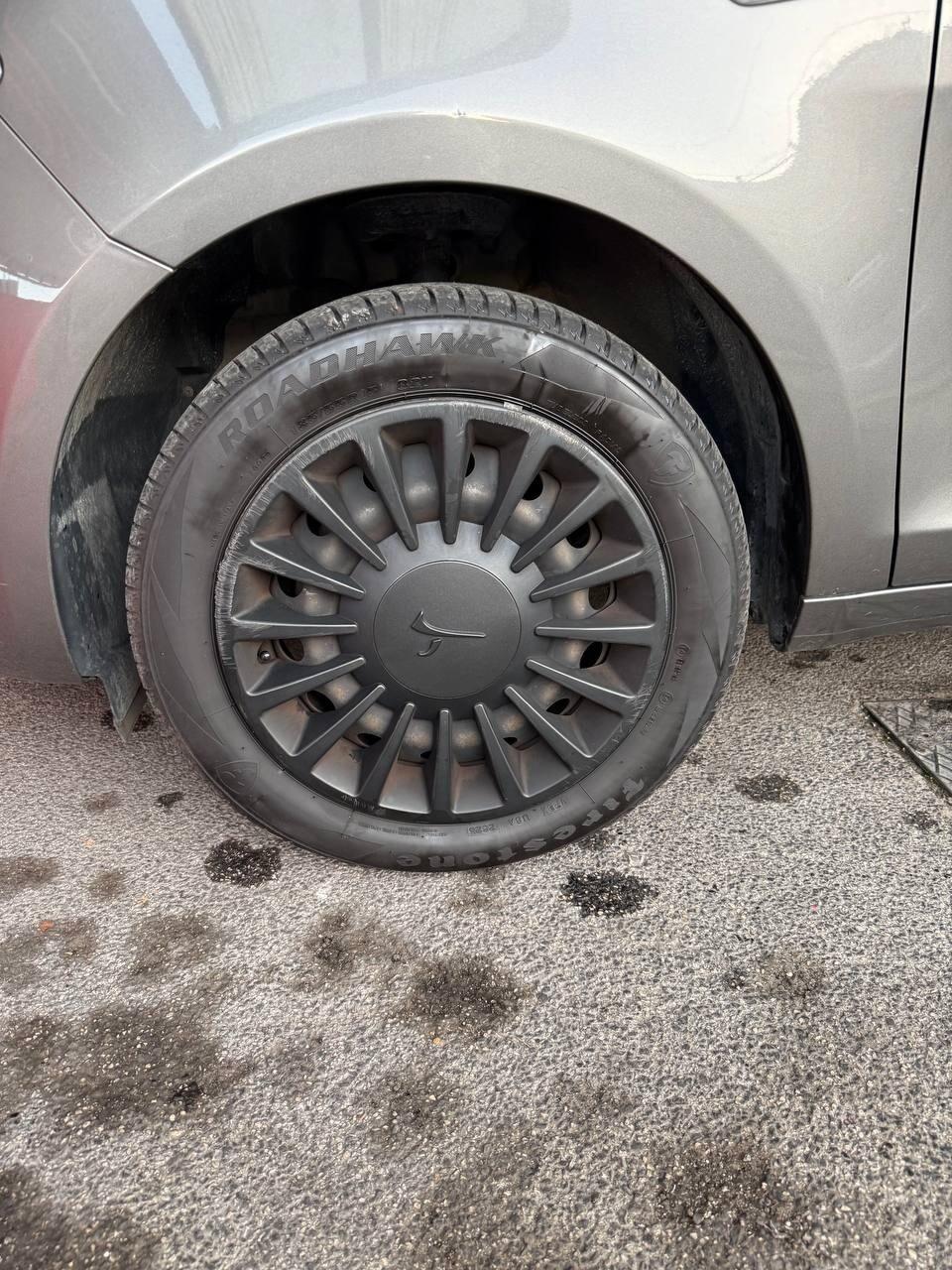 Lancia Ypsilon 1.0 FireFly 5 porte S&S Hybrid Ecochic Silver