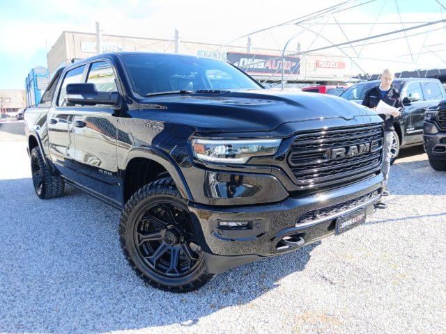 DODGE RAM 1500 5.7 GPL V8 Limited Night - N1