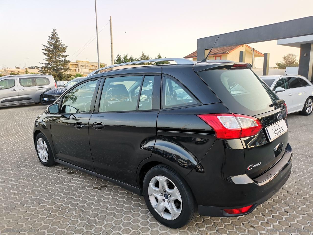 FORD C-Max7 1.6 TDCi 115 CV Titanium