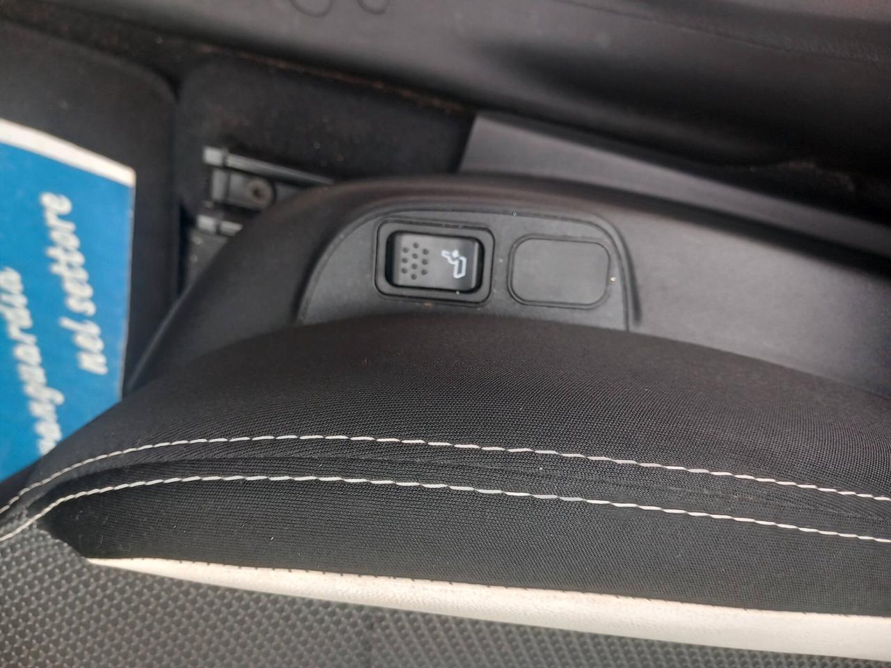 Fiat 500L 1.3 Multijet 95 CV Trekking TETTO NAVI RETROCAMERA SENSORI R 17 AUTOMATICA F 1 AL VOLANTE