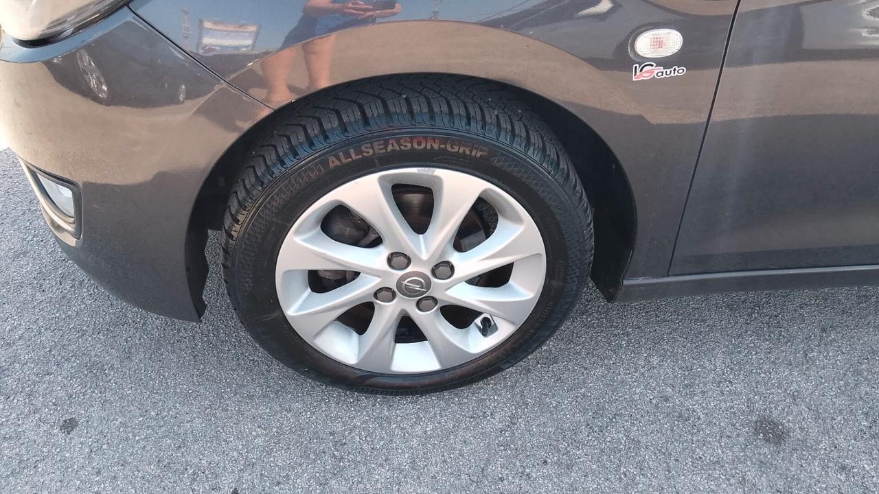 Opel Karl 1.0 BENZINA neo patentati