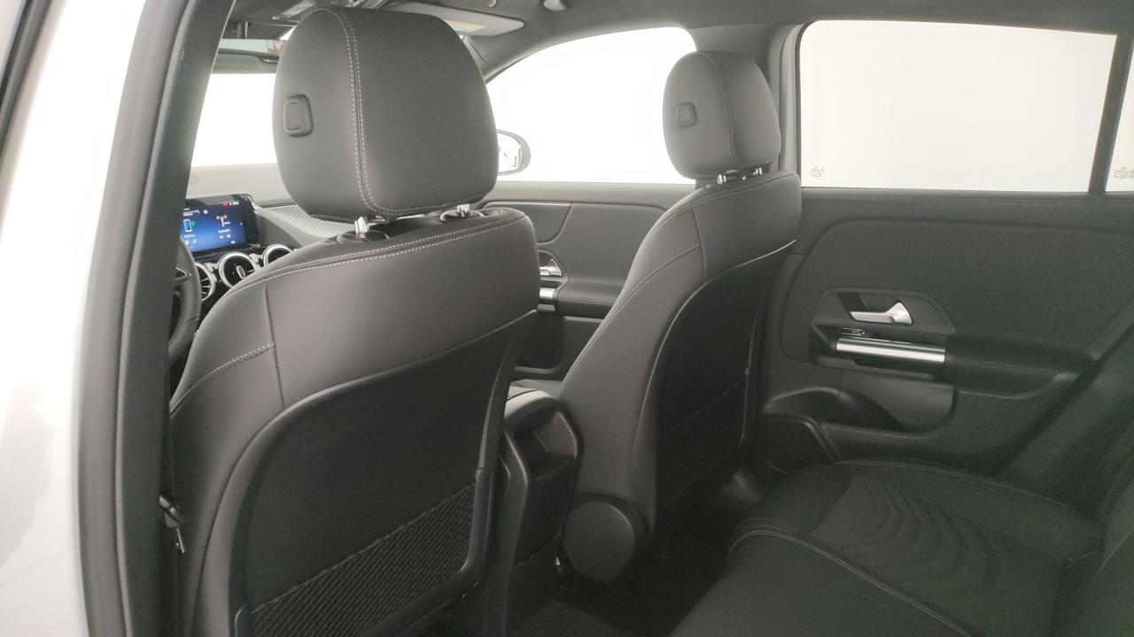 Mercedes-Benz GLA 200 d Automatic 4MATIC