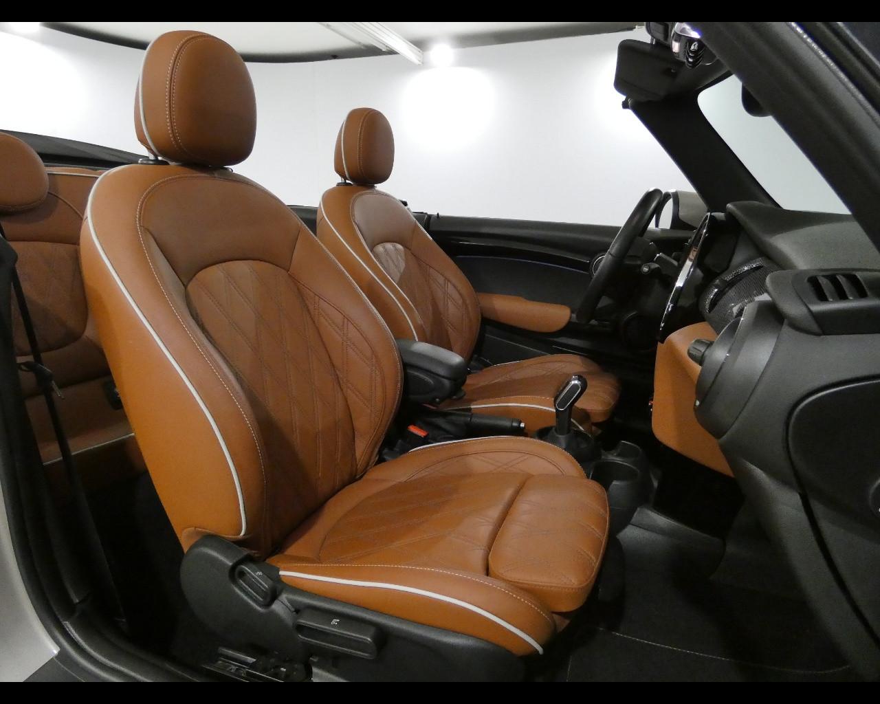 MINI Mini Cabrio (F57) - Mini 1.5 Cooper Yours Cabrio