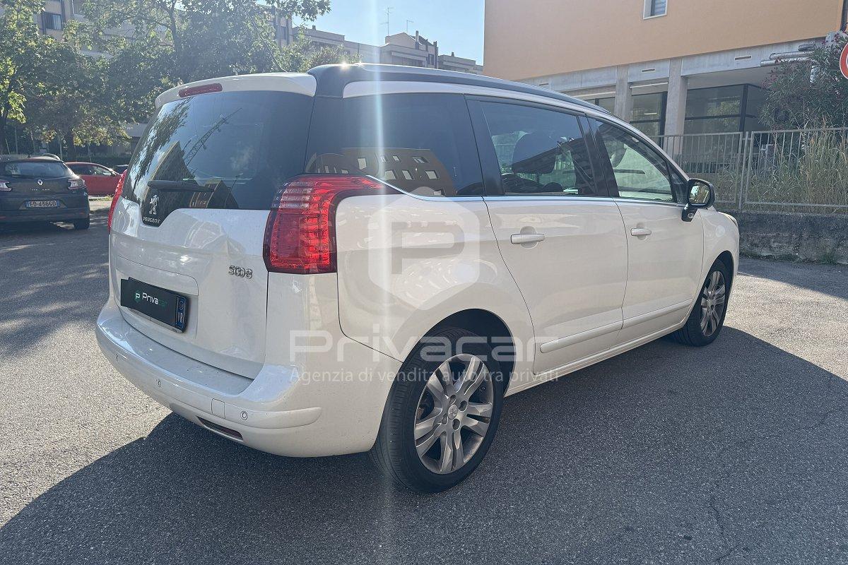 PEUGEOT 5008 2.0 HDi 150CV Business