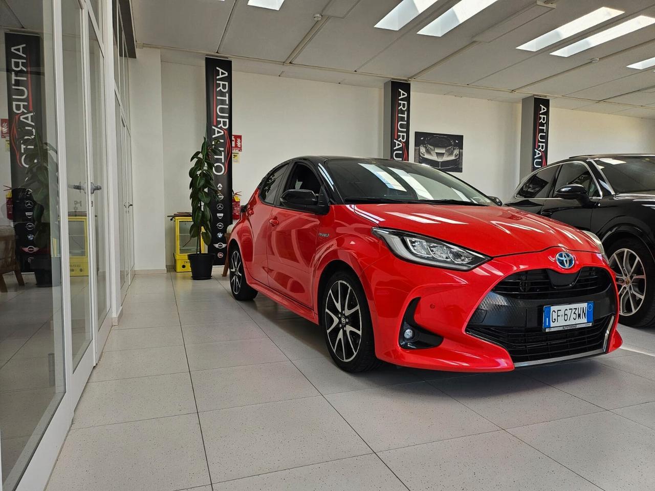 Toyota Yaris 1.5 Hybrid 5 porte Lounge