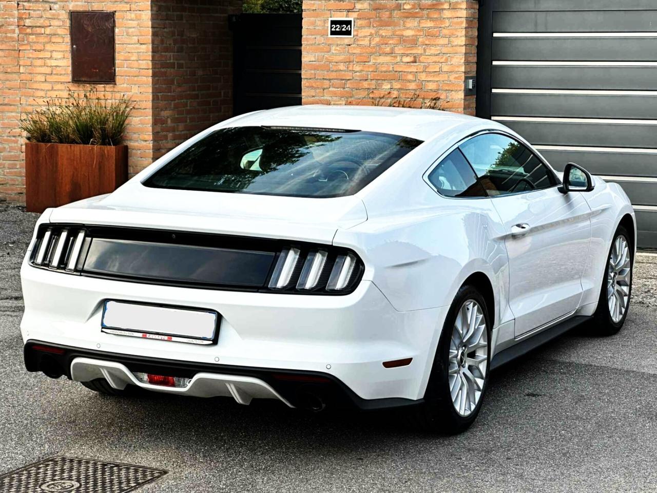 Ford Mustang 2.3i-317cv-145.000km-SOLO PER EXPORT-2017