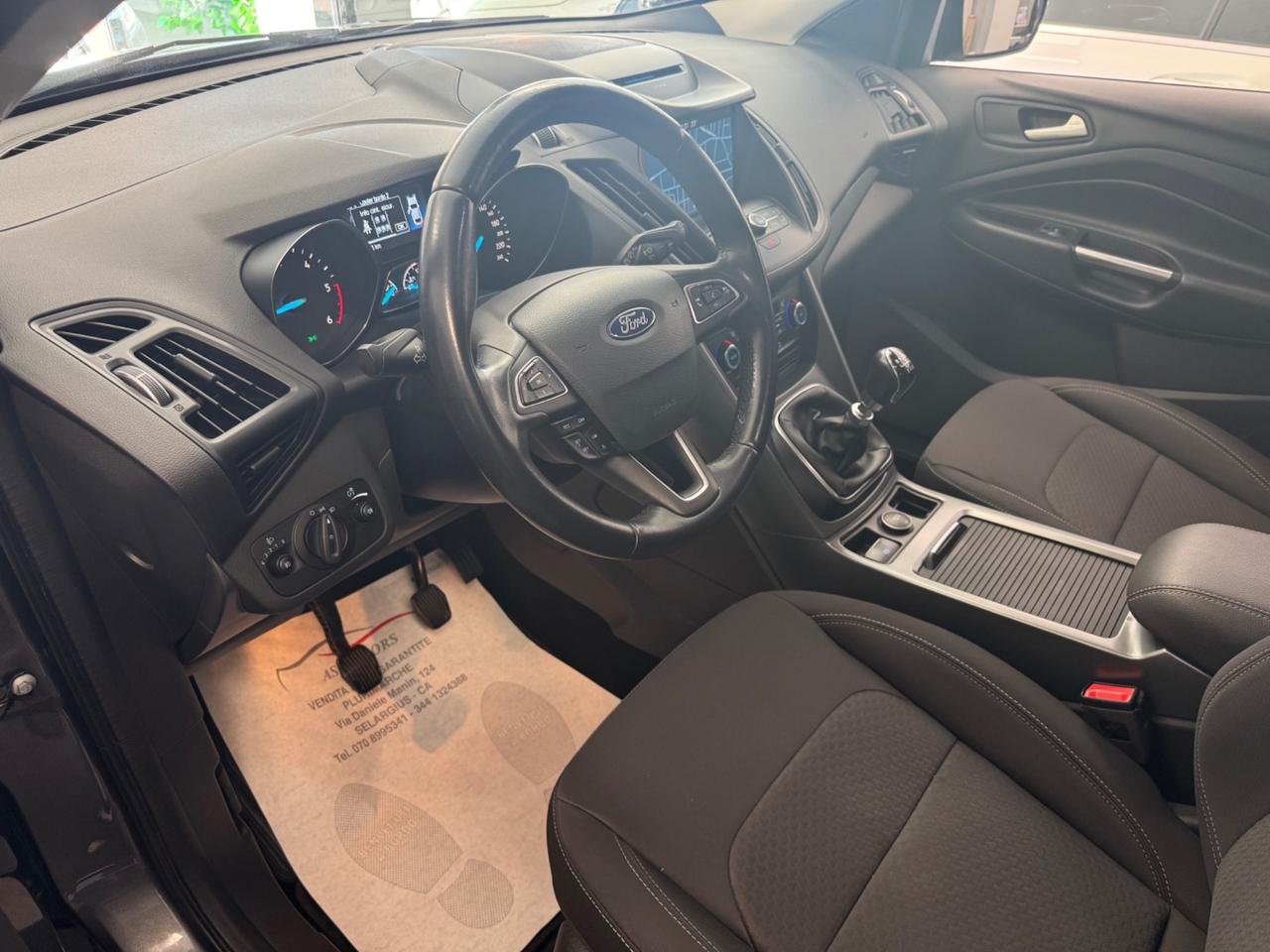 Ford Kuga 1.5 TDCI 120 CV S&S 2WD Titanium