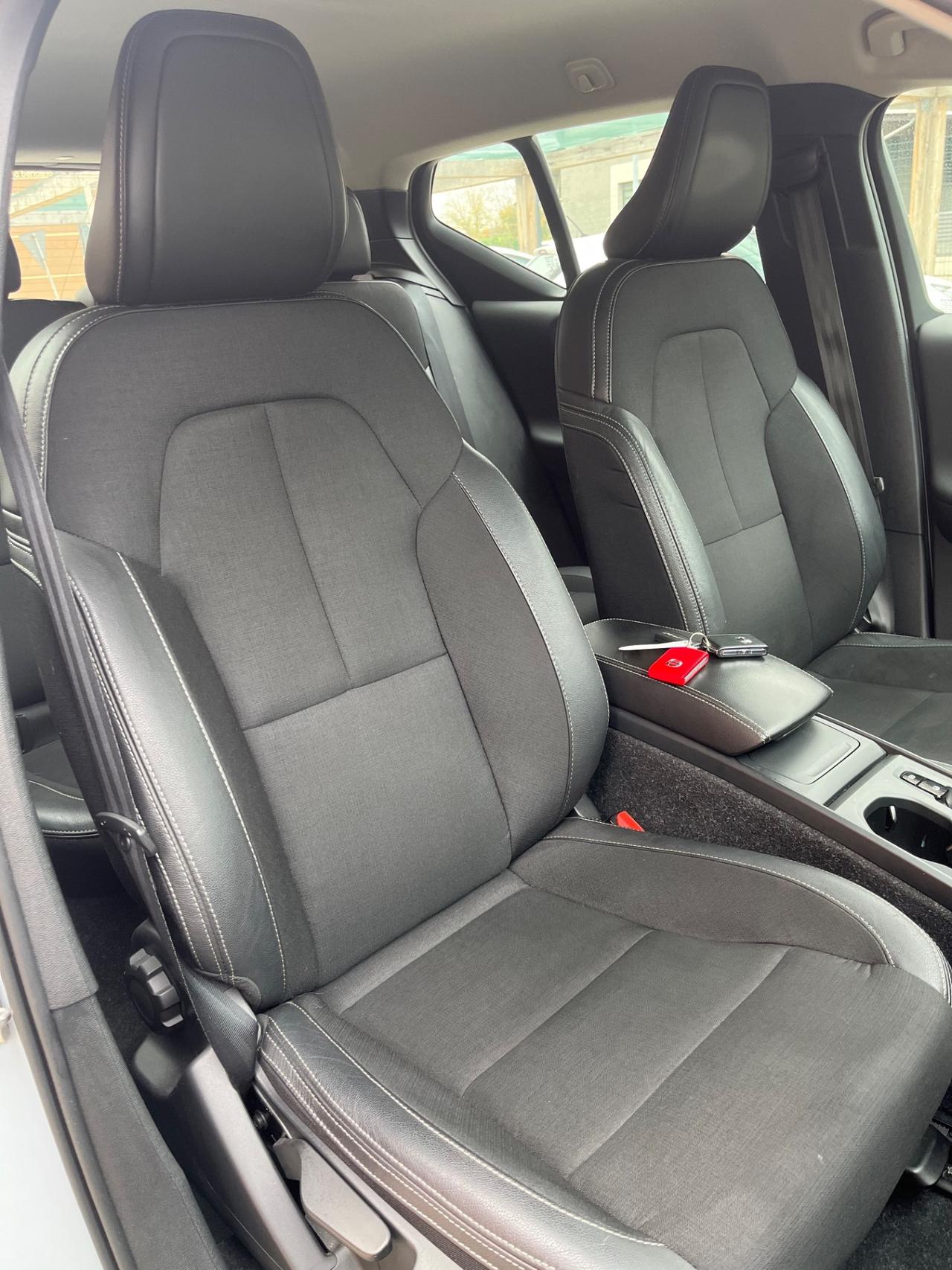 Volvo XC40 D3 AWD Momentum N1