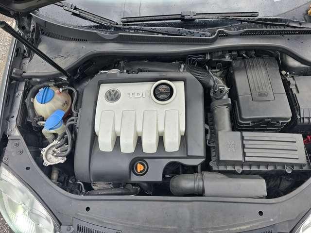 Volkswagen Golf 5p 1.9 tdi. GARANZIA UN ANNO CINGHIA CAMBIATA