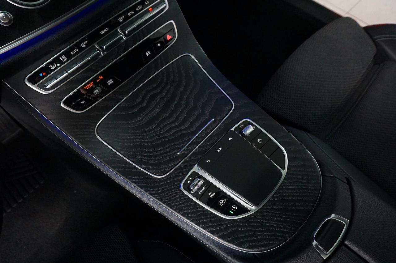 Mercedes-benz E 220 d 4Matic Auto Premium Plus