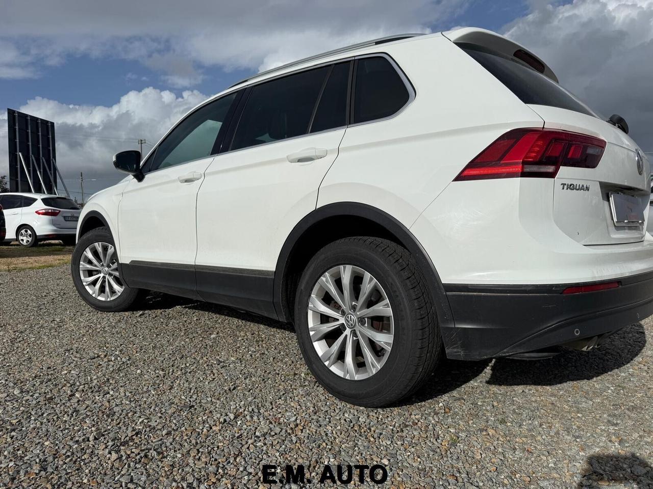Volkswagen Tiguan 2.0 TDI SCR 4MOTION Business Blu