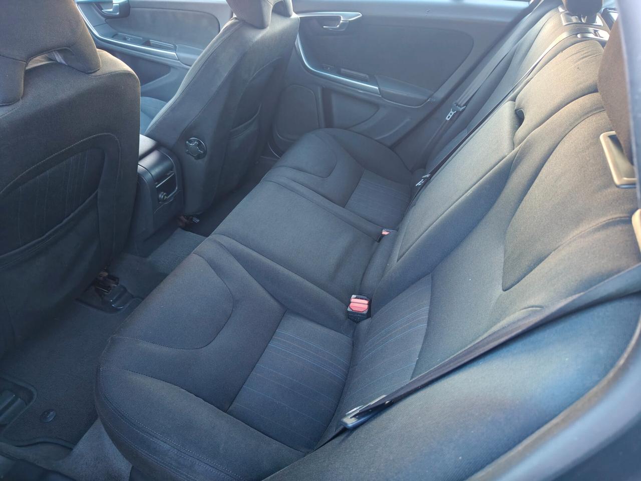 Volvo V60 D2 1.6 Momentum