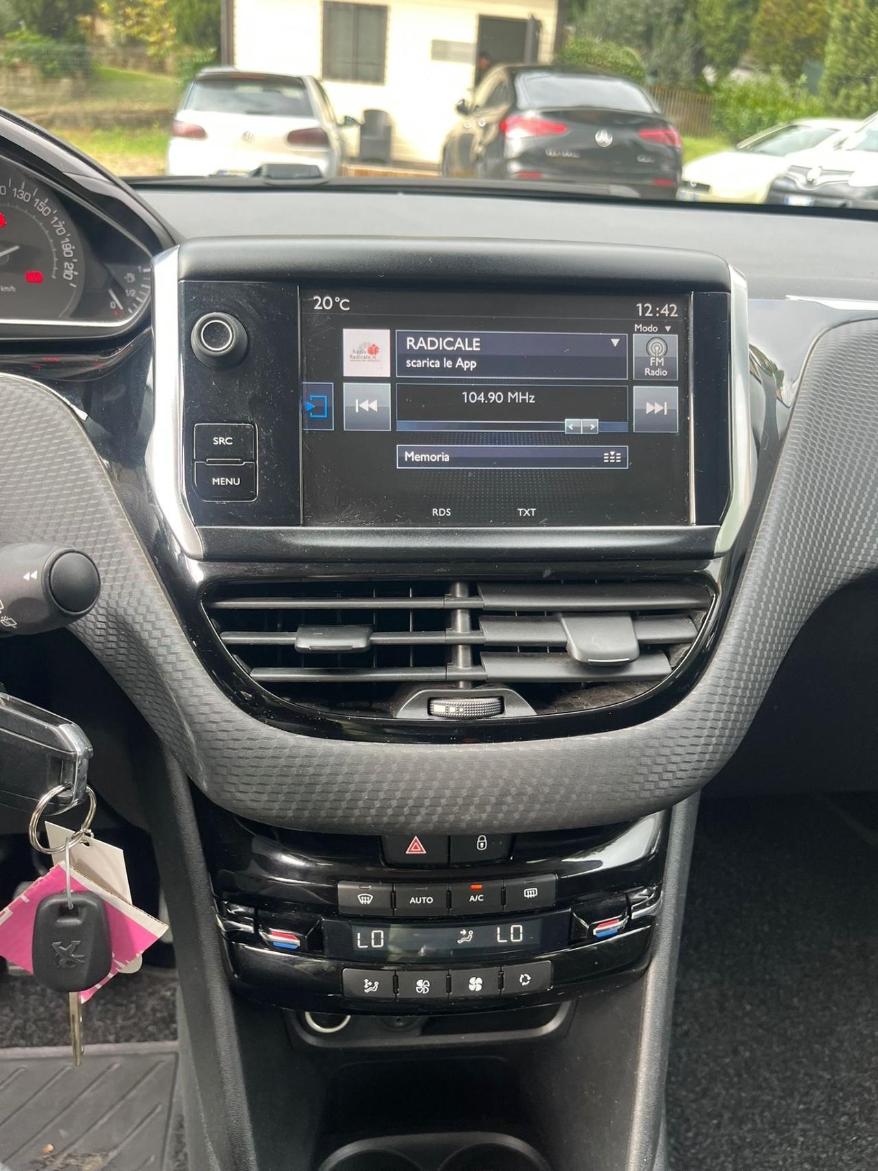 Peugeot 208 PureTech 82 5 porte Allure