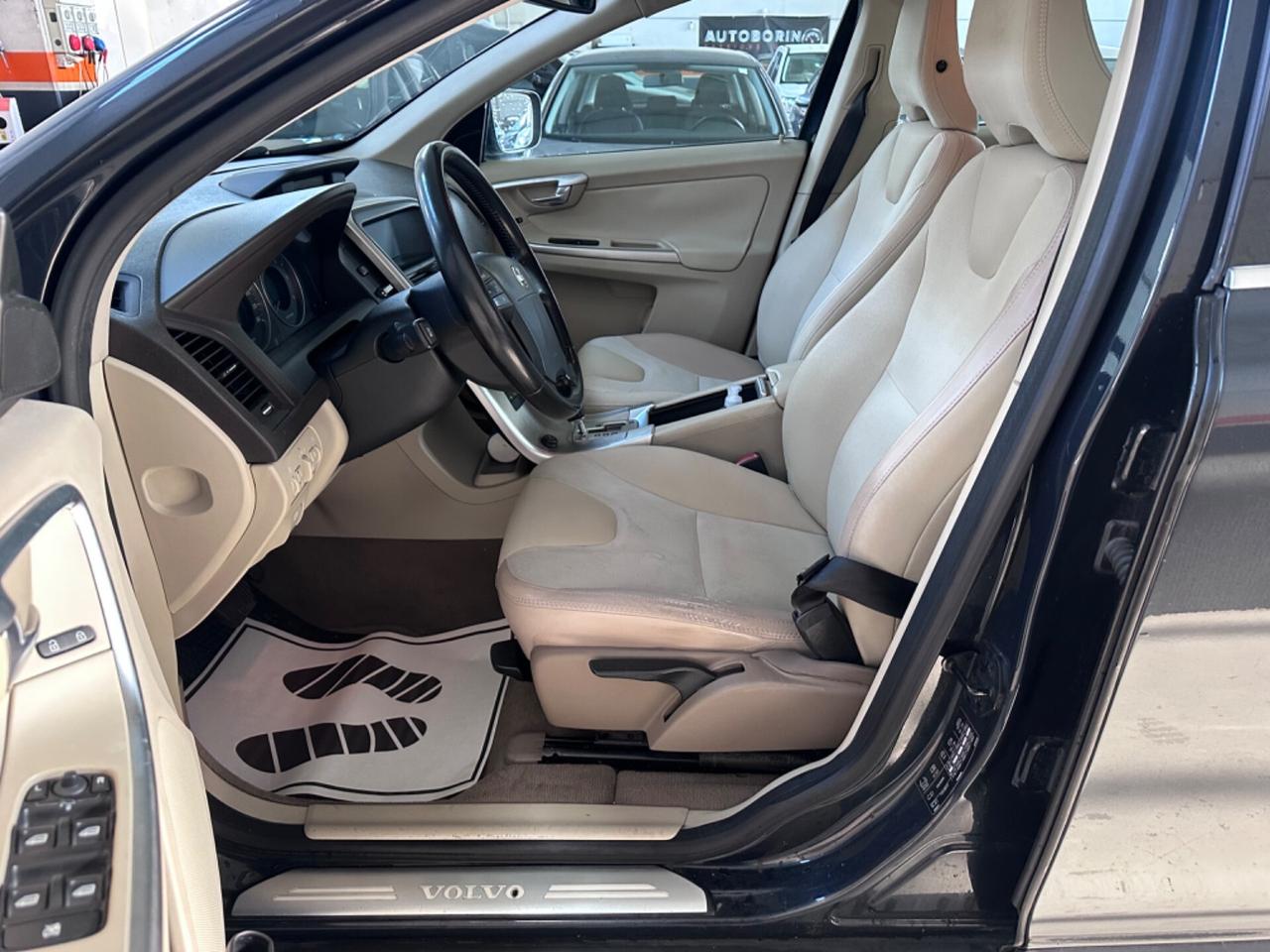 Volvo XC 60 XC60 2.4 D Momentum