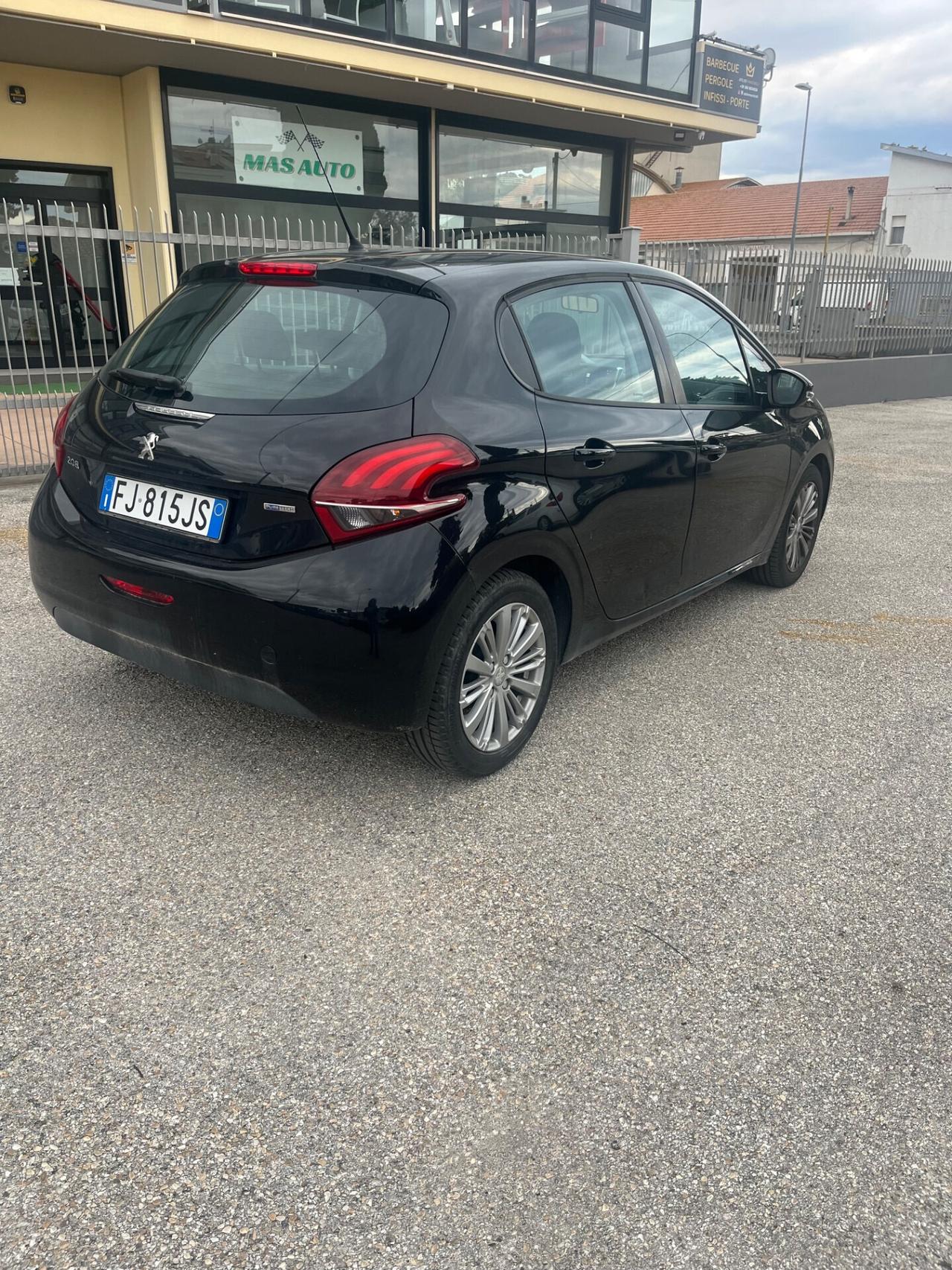Peugeot 208 PureTech 82 3 porte Active
